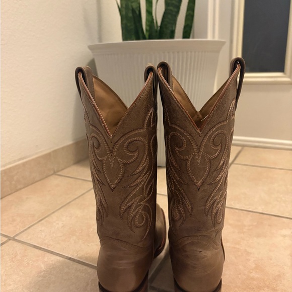 Brand new Shyanne Brown Leather Western Heeled Cowboy Boots - Picture 10 of 13